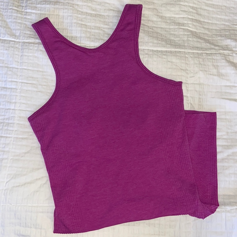 Lululemon high neck tanktop - NEED TO SELL ASAP - please send best offer